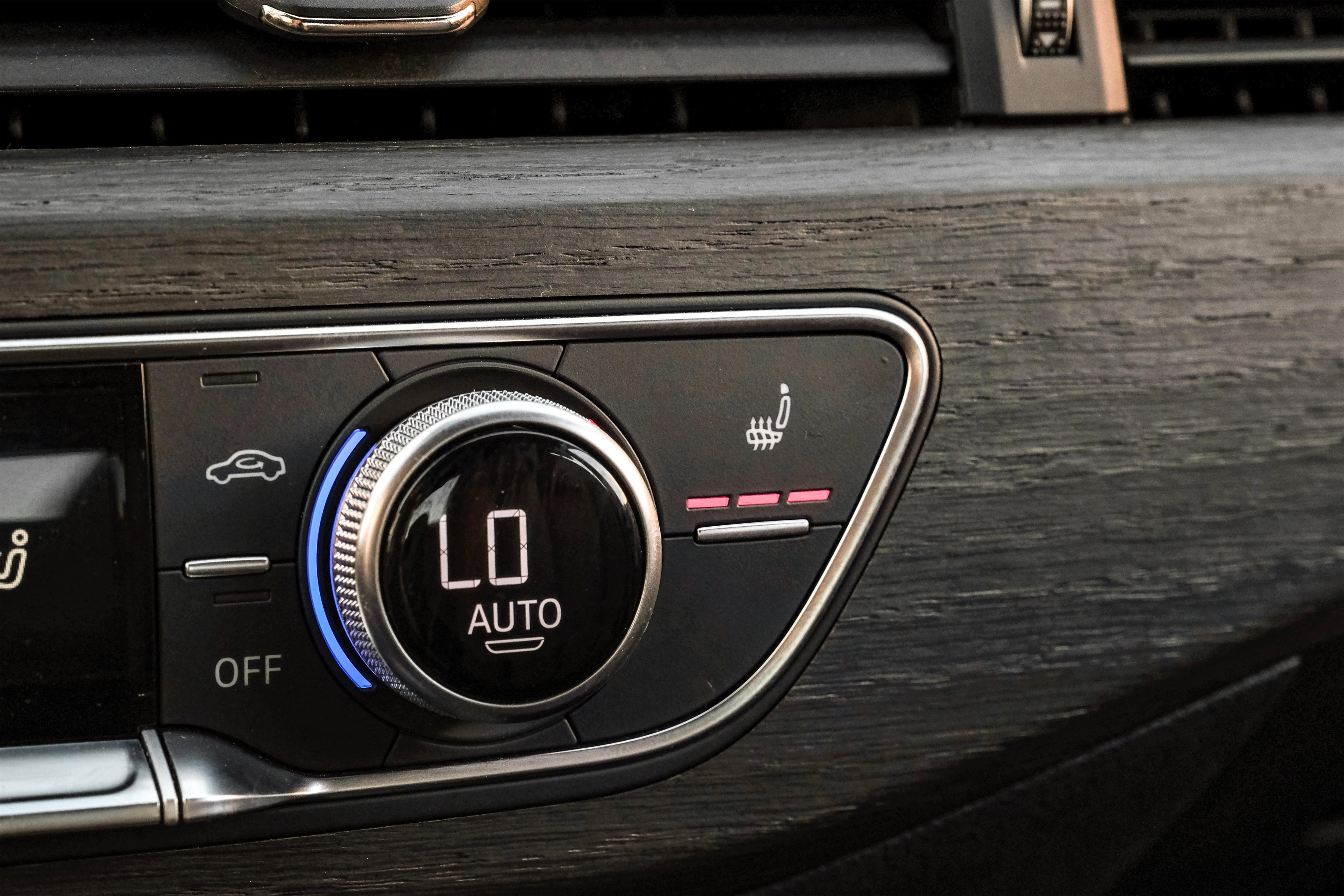 Used 2018 Audi A4 2.0T Ultra Premium Plus w/ Premium Plus Package image 25