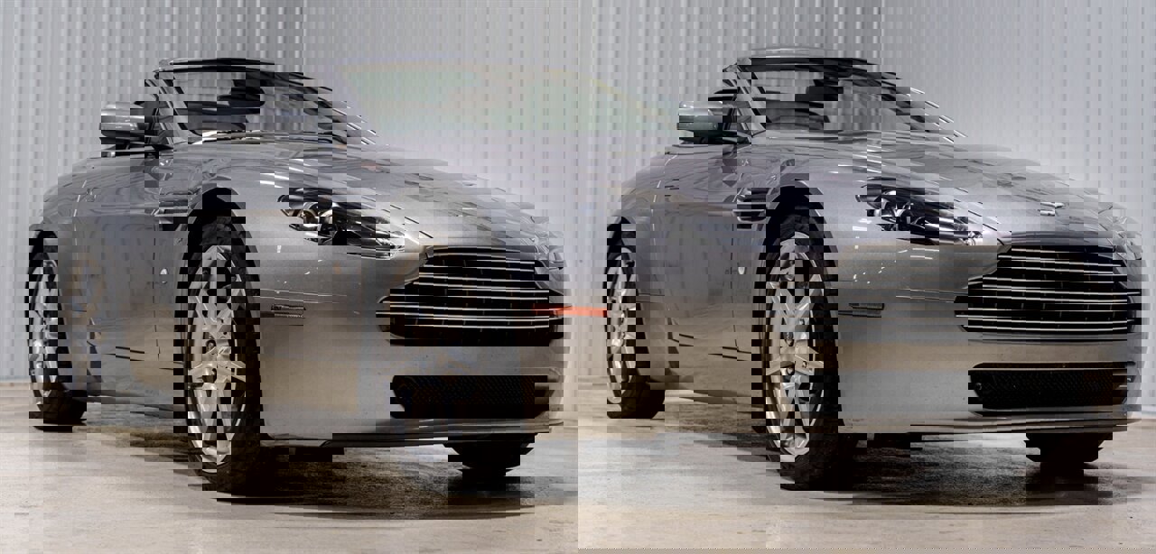 Used 2008 Aston Martin V8 Vantage Roadster image 1