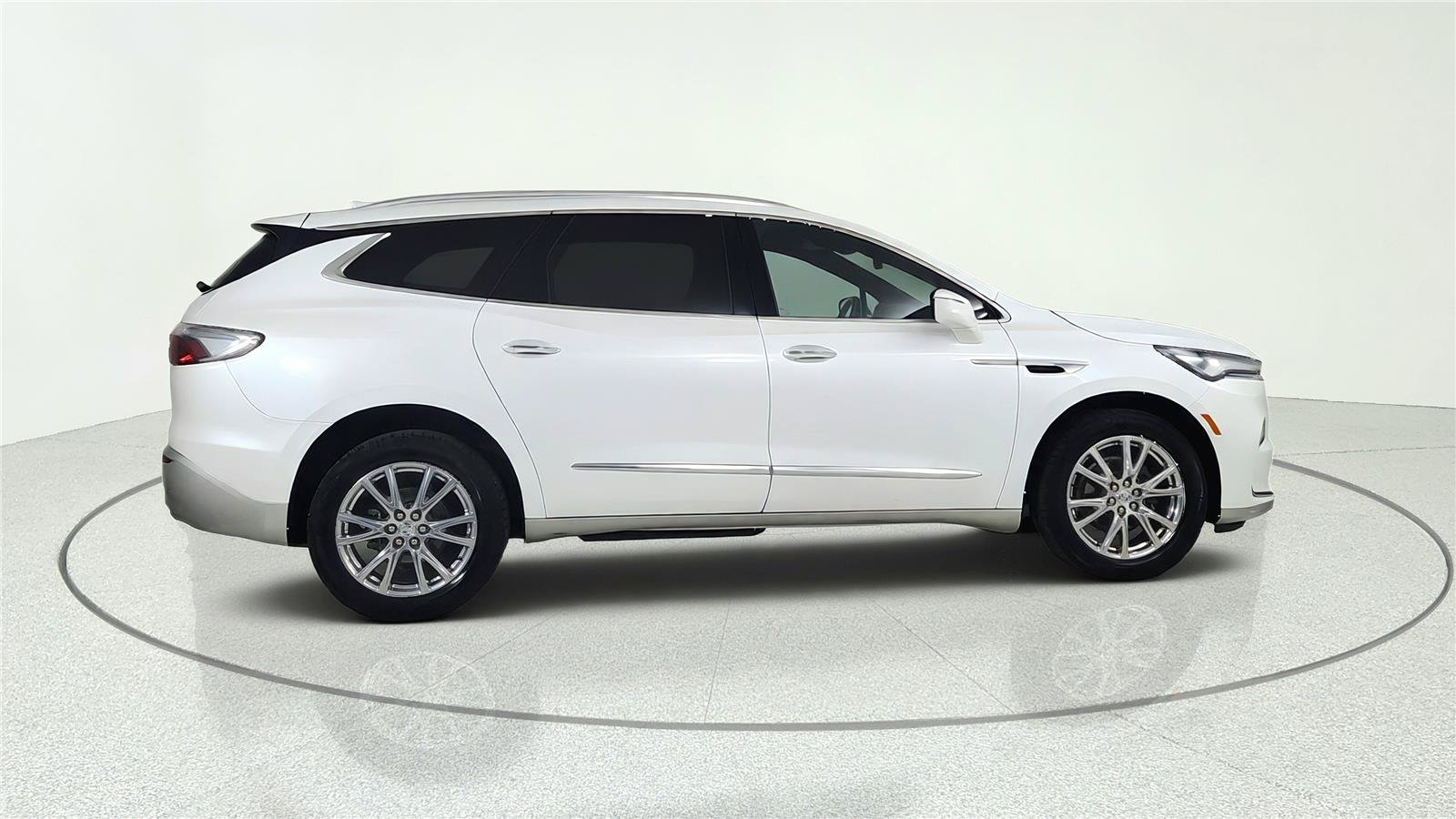 Used 2023 Buick Enclave Essence w/ Experience Buick Package AWD/4WD image 7