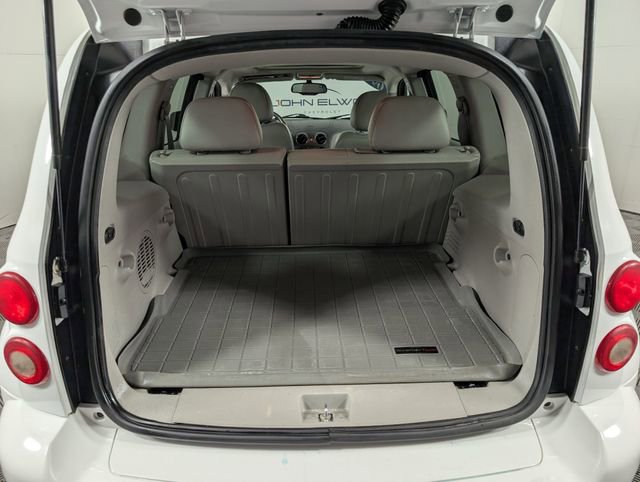 Used 2009 Chevrolet HHR LT w/ LT Preferred Equipment Group image 5