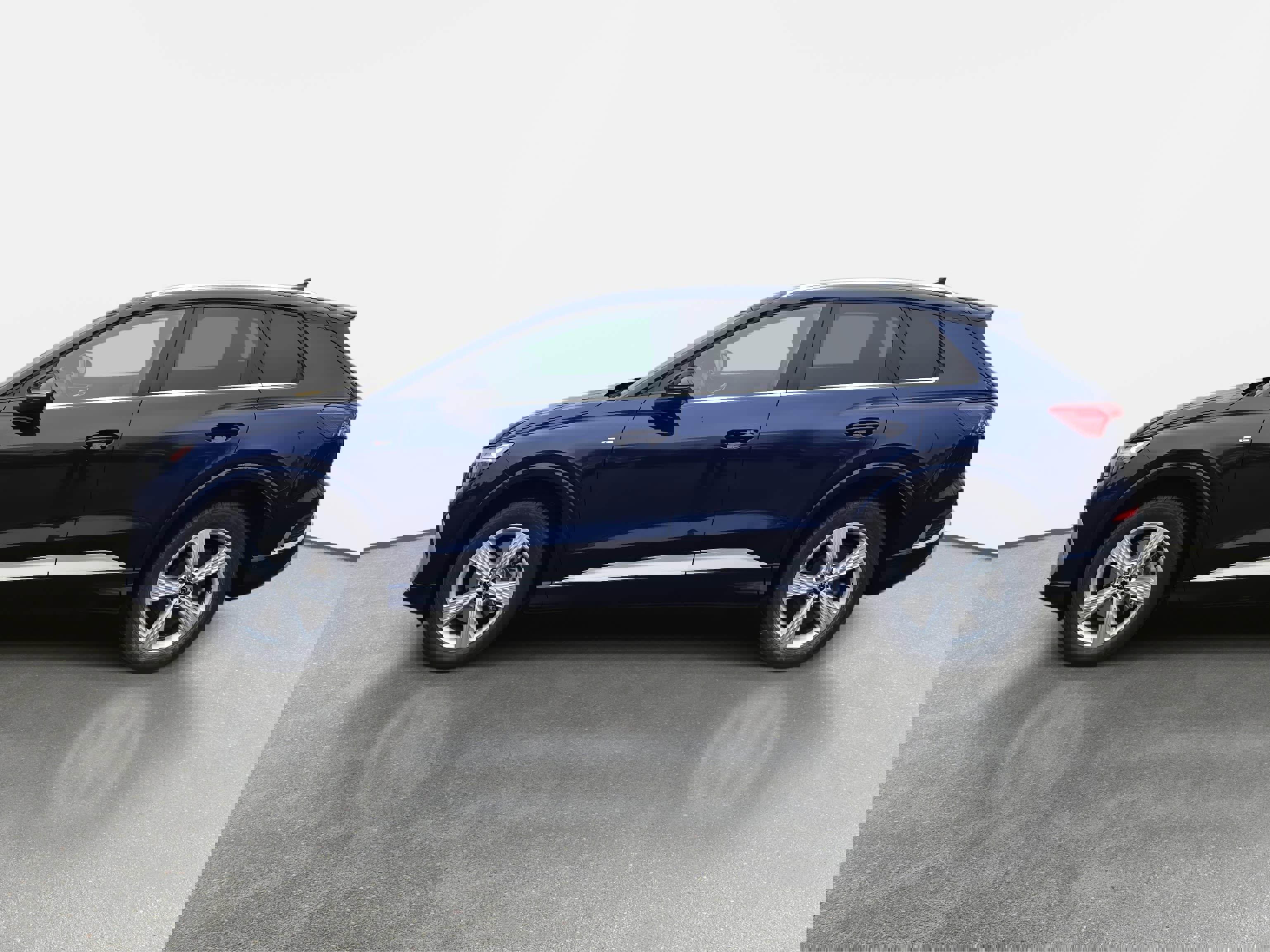 Used 2023 Audi Q4 e-tron Premium Plus w/ Premium Plus image 8