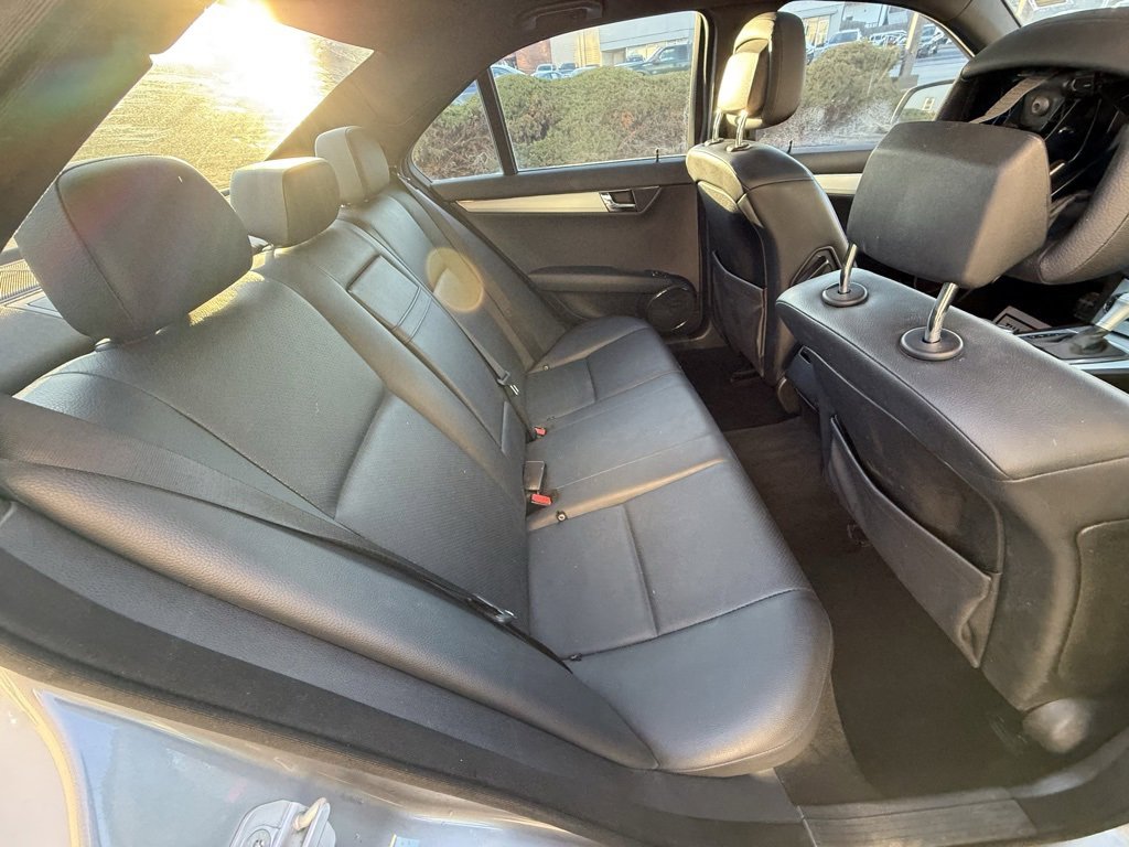 Used 2008 Mercedes-Benz C 300 Sedan image 34