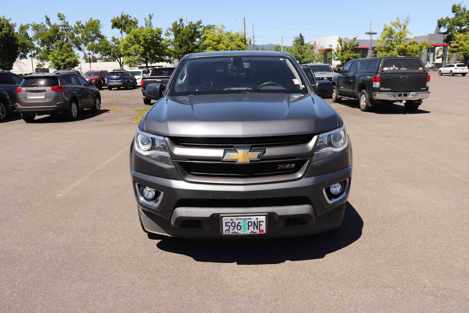 Used 2017 Chevrolet Colorado Z71 w/ LPO, Premium Interior Package AWD/4WD image 2