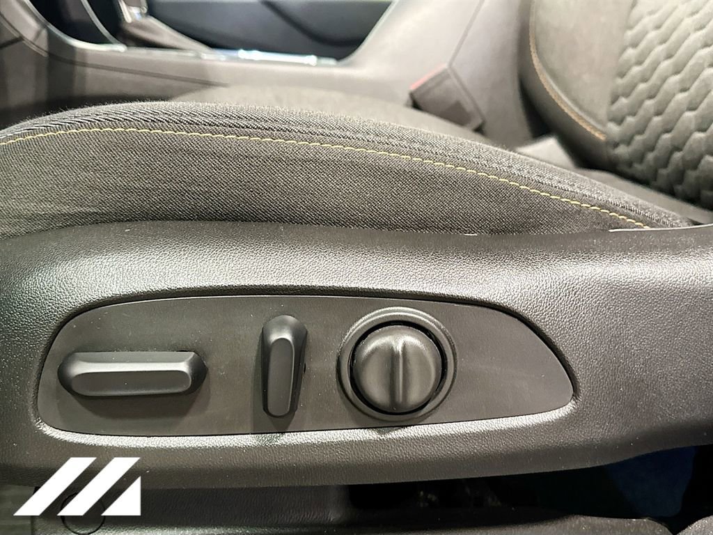 Used 2019 Chevrolet Equinox LT AWD/4WD image 20