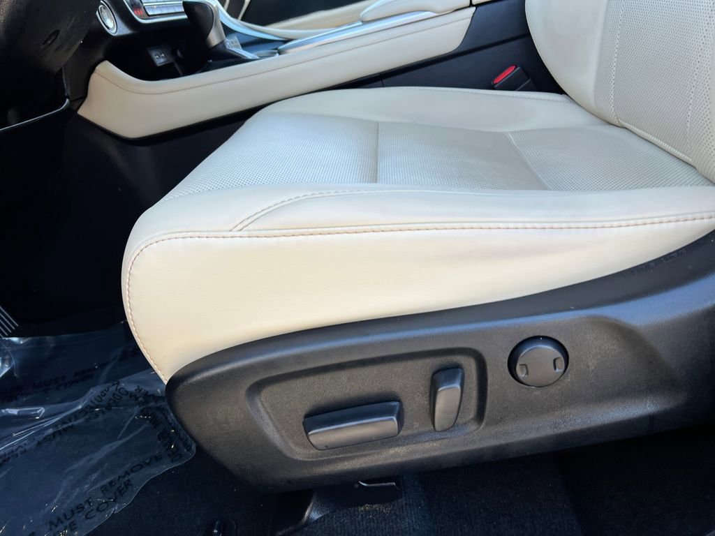 Used 2021 Lexus RX 350 AWD w/ Accessory Package image 15