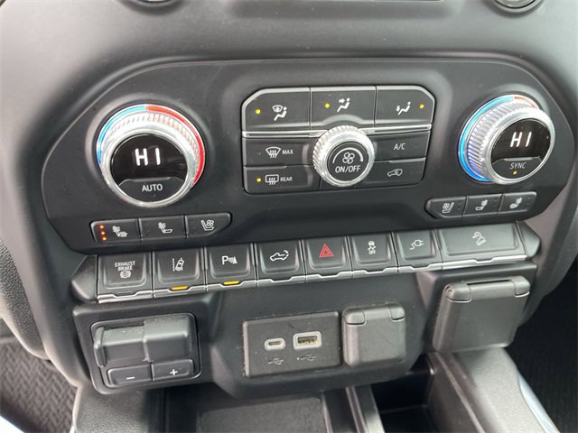 Used 2021 GMC Sierra 2500 Denali w/ Denali Ultimate Package image 19