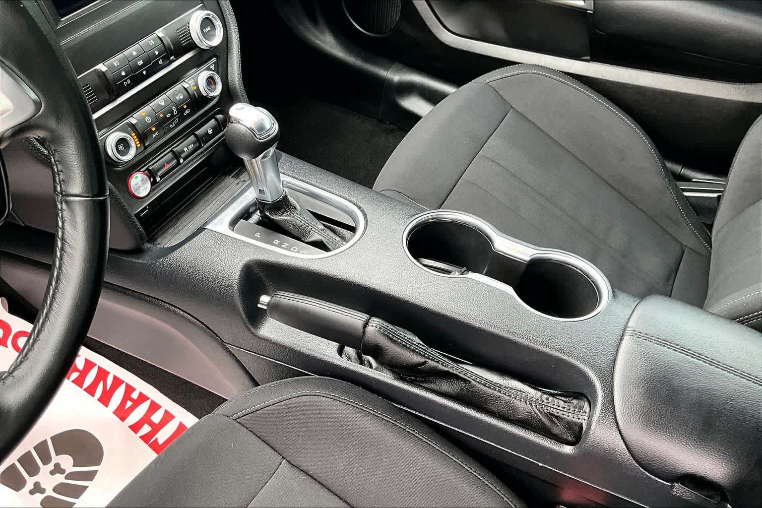 Used 2022 Ford Mustang Coupe RWD image 17