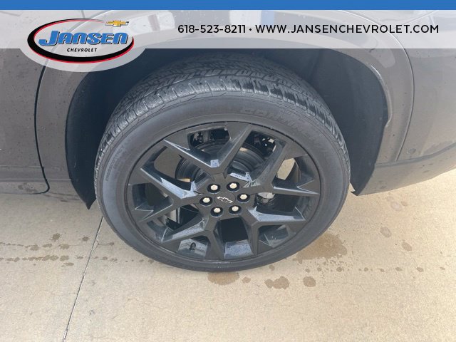 Used 2024 Chevrolet Traverse RS w/ LPO, Floor Liner Package AWD/4WD image 9