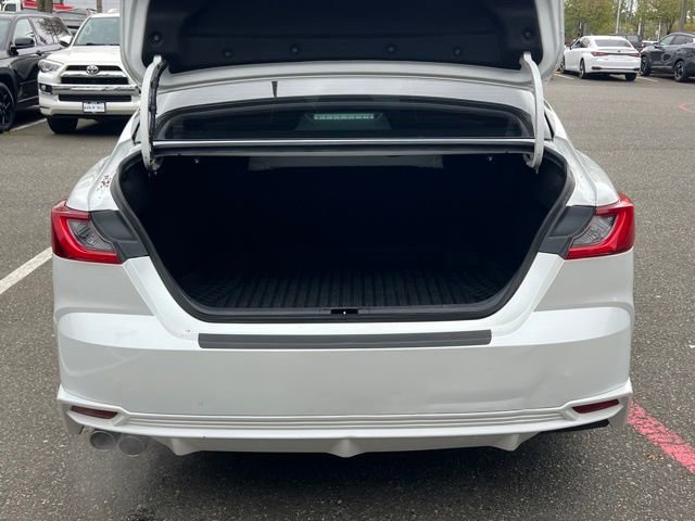 Used 2025 Toyota Camry XSE FWD image 8