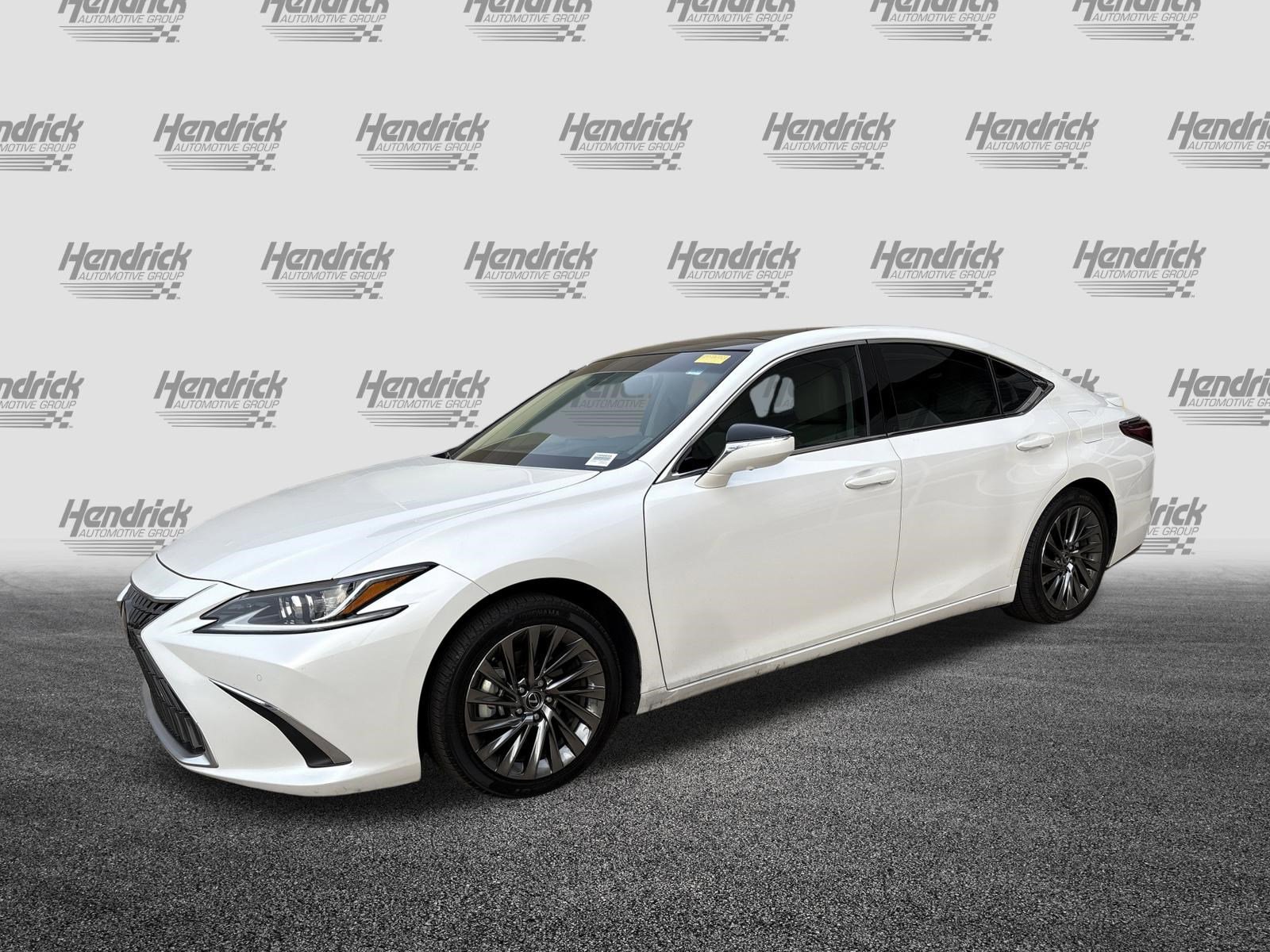 Used 2024 Lexus ES 350 350 Luxury w/ Accessory Package (Z1) image 5