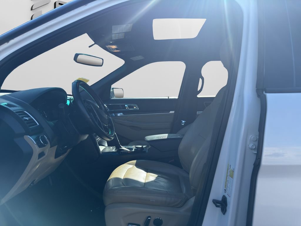 Used 2016 Ford Explorer Limited AWD/4WD image 10