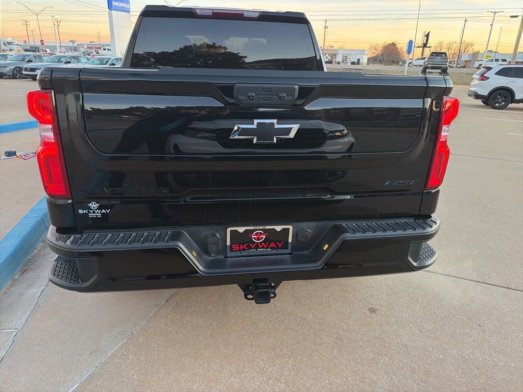 Used 2024 Chevrolet Silverado 1500 RST w/ LPO, Dark Essentials Package image 6