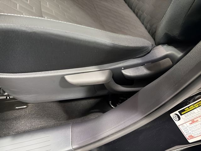 Used 2024 Nissan Kicks SV FWD image 12