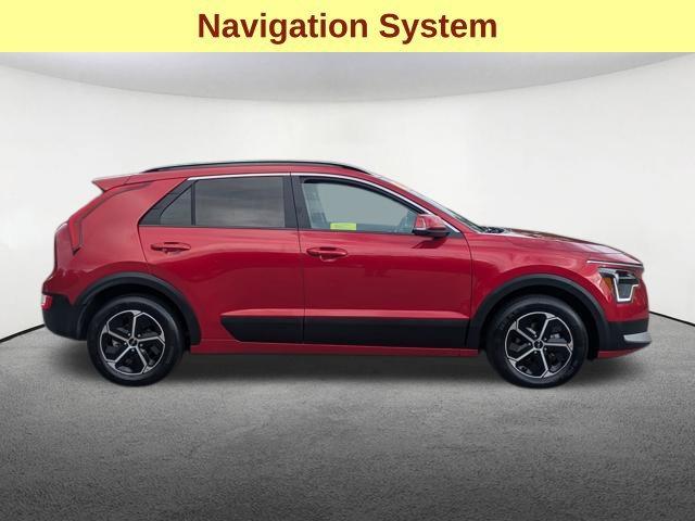 Used 2025 Kia Niro EX FWD image 4