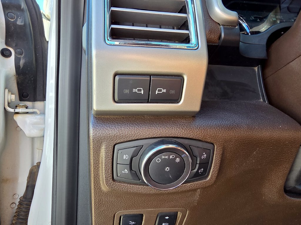 Used 2018 Ford F350 King Ranch w/ King Ranch Ultimate Package AWD/4WD image 19
