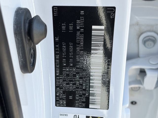 Used 2024 Toyota Corolla Cross LE FWD image 33