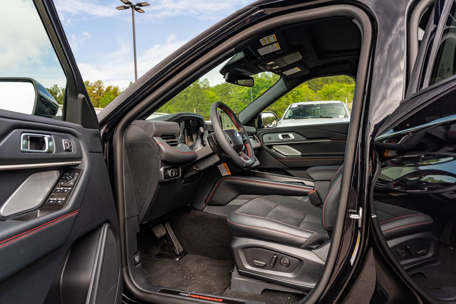 Used 2026 Ford Explorer ST w/ Sun And Sound Package AWD/4WD image 16