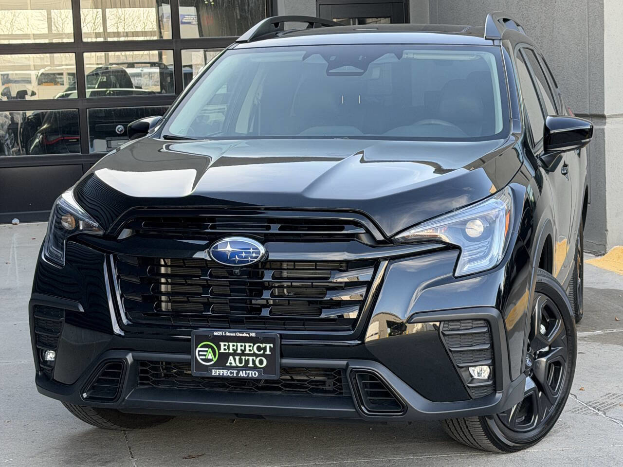 Used 2025 Subaru Ascent Bronze Edition image 3