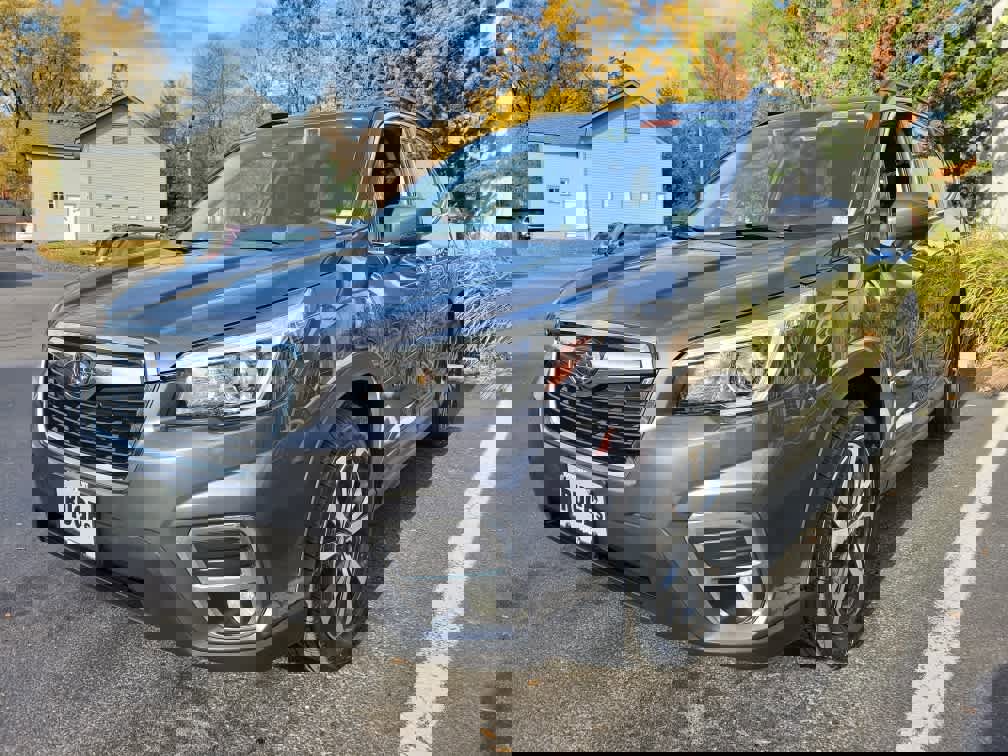 Used 2020 Subaru Forester Limited image 8