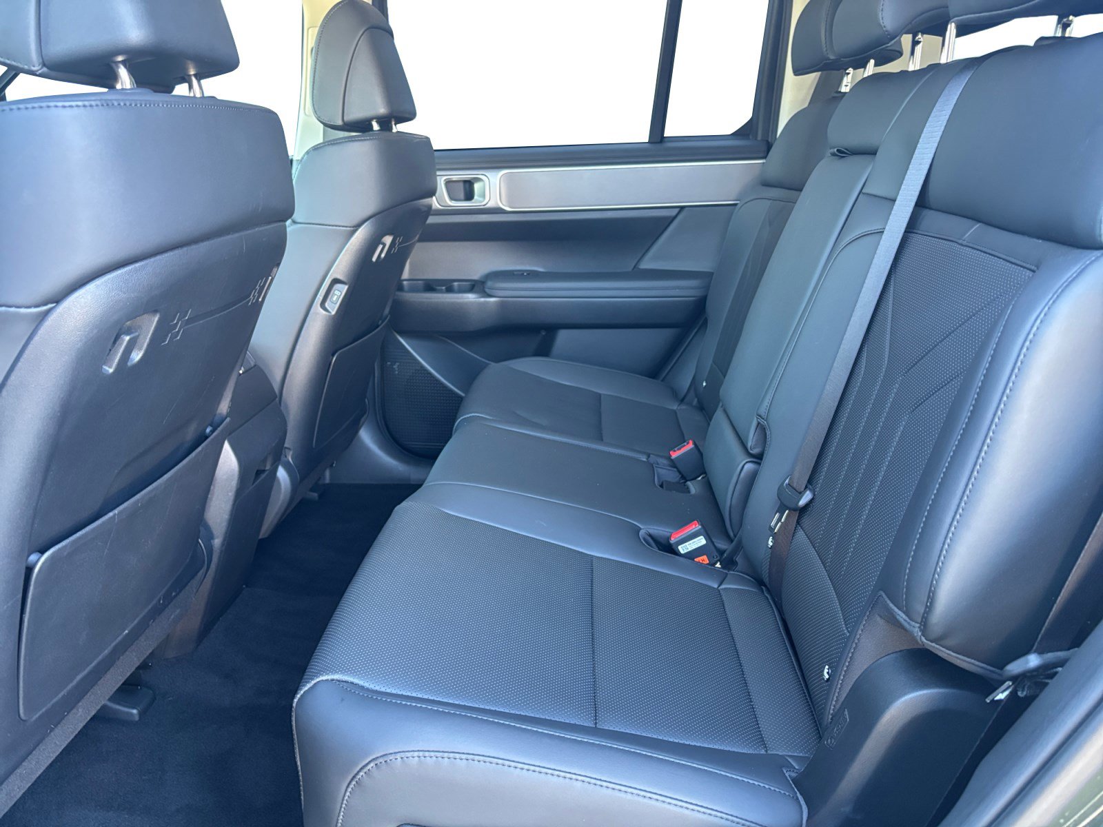 Used 2025 Hyundai Santa Fe SEL image 13