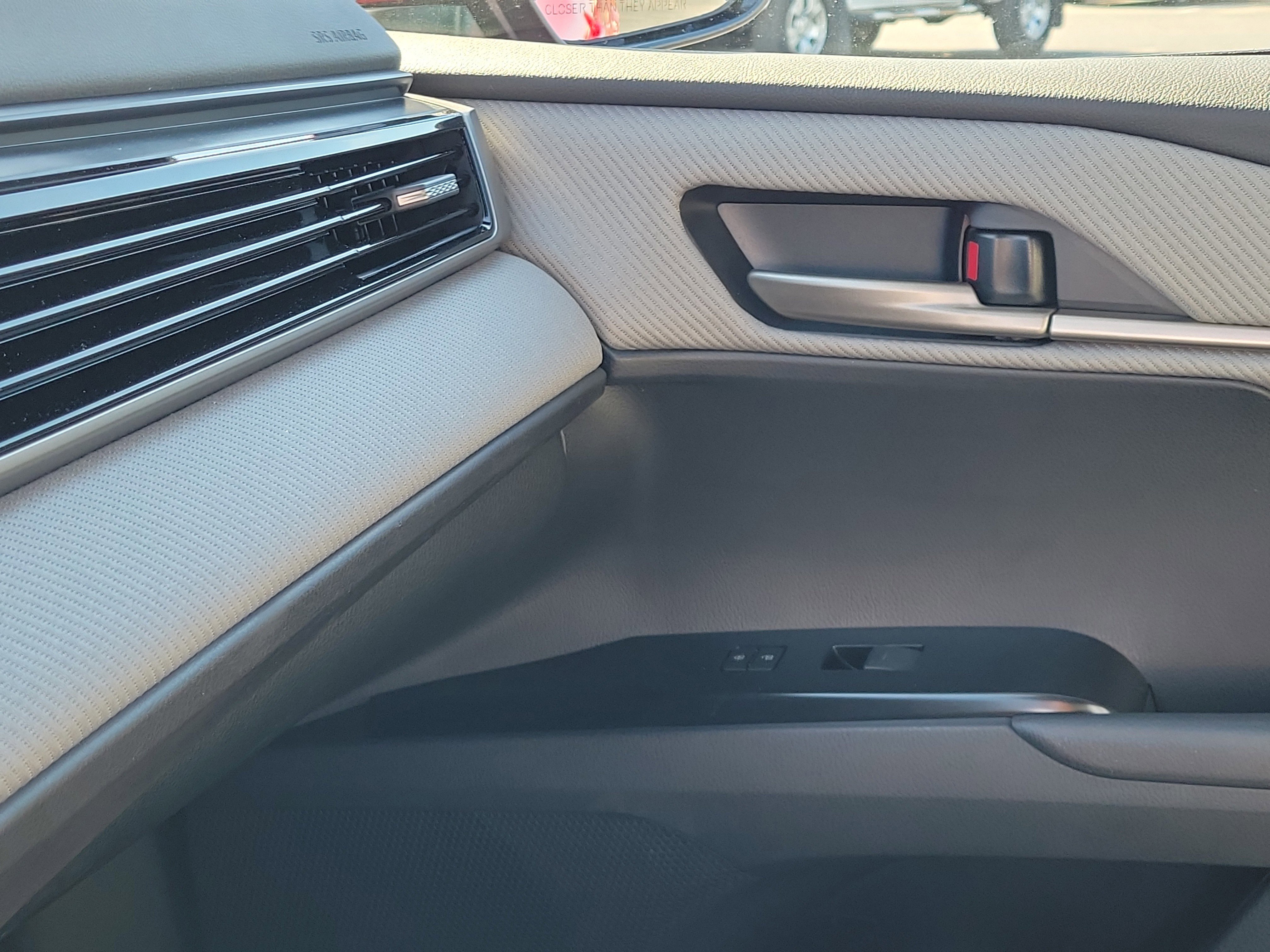 Used 2026 Toyota Camry LE image 31