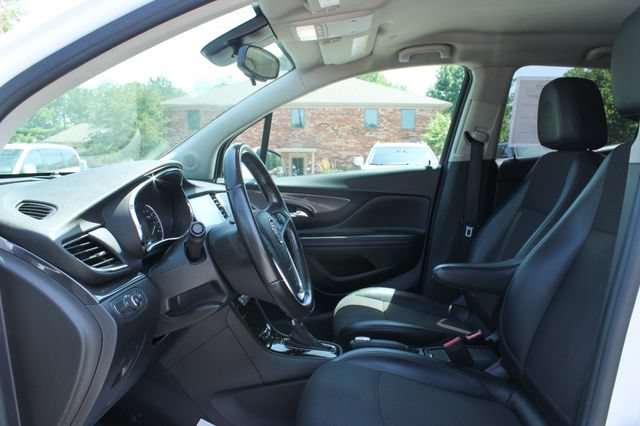 Used 2019 Buick Encore Sport Touring w/ Safety Package FWD image 12