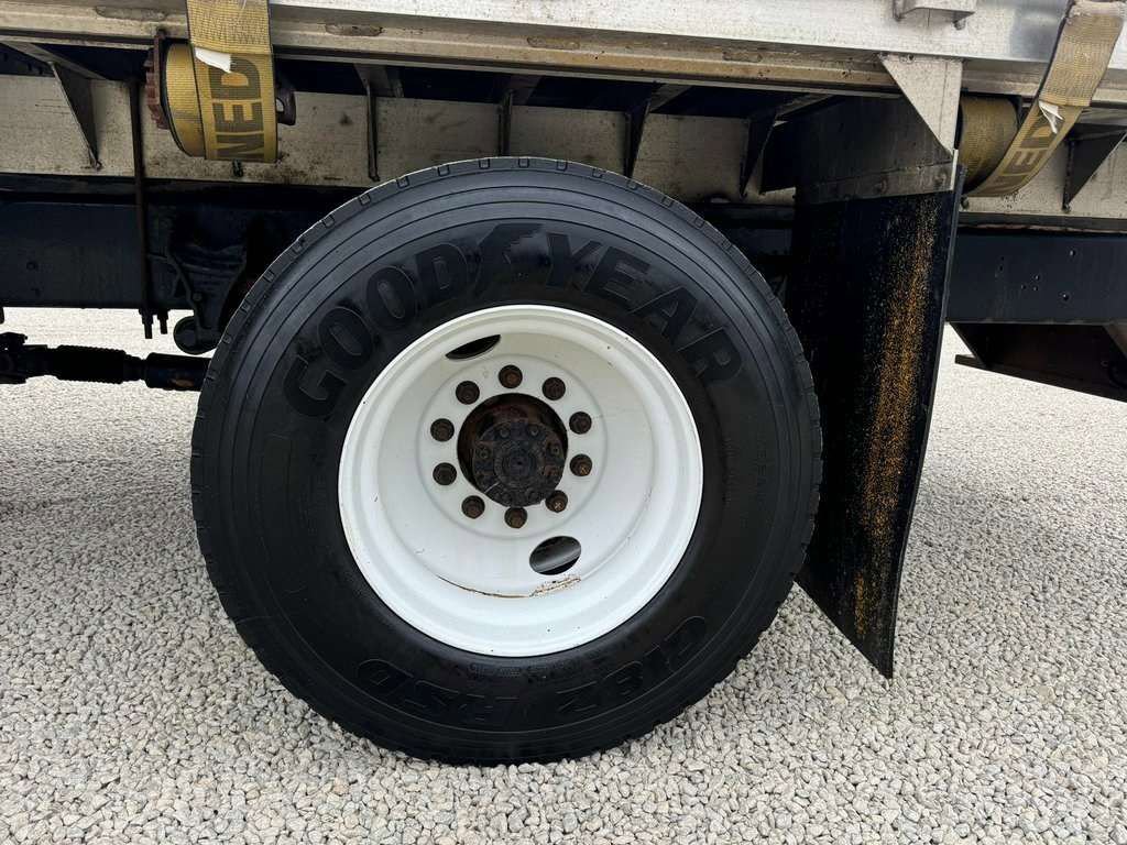 Used 2015 Ford F650 2WD Regular Cab Super Duty image 27