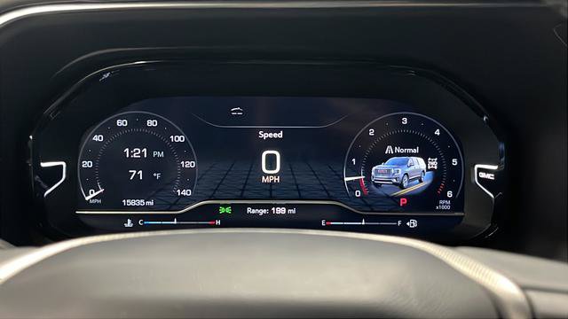 Used 2024 GMC Yukon XL Denali AWD/4WD image 17