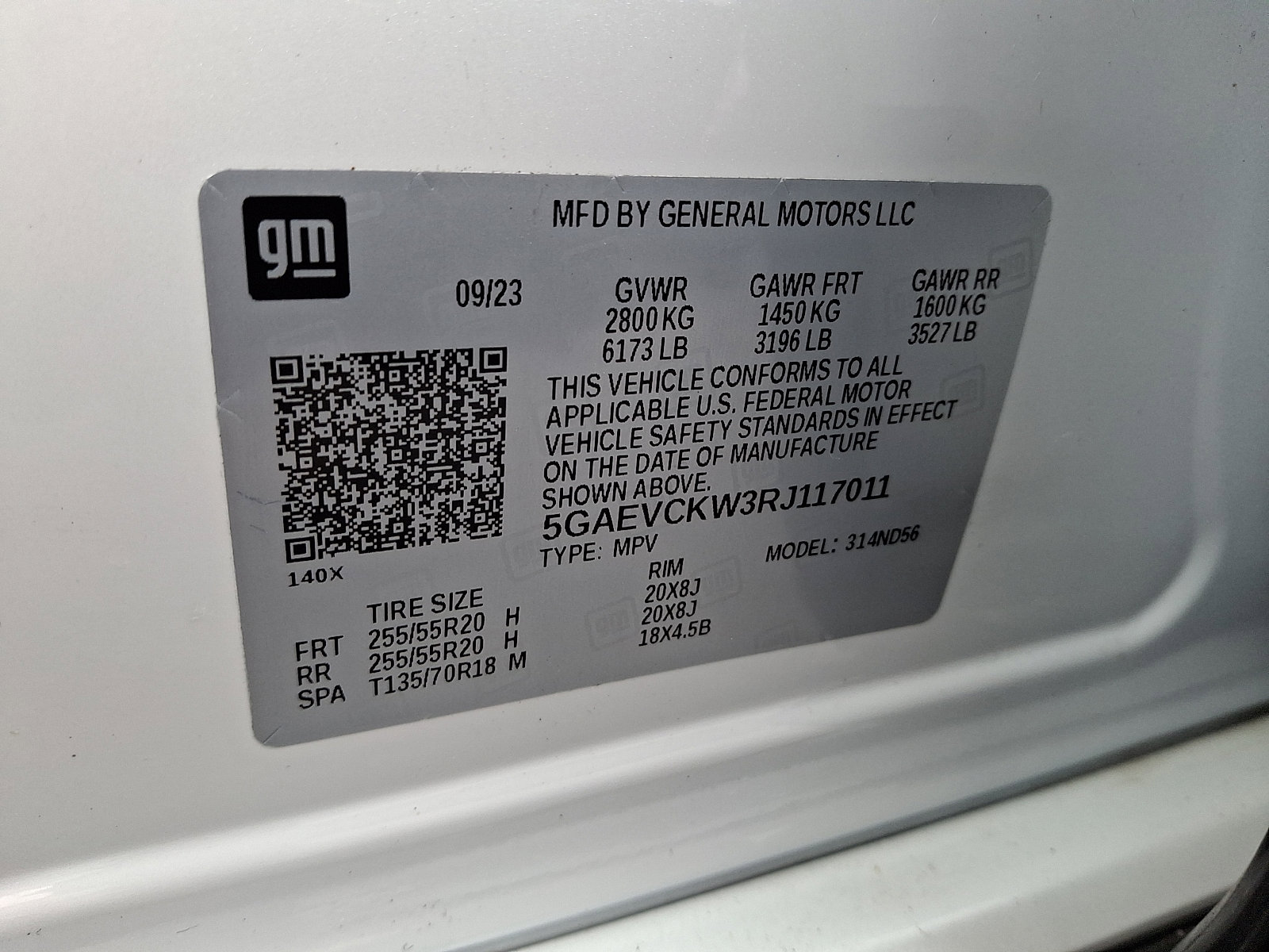 Certified 2024 Buick Enclave Avenir w/ Avenir Technology Package image 32