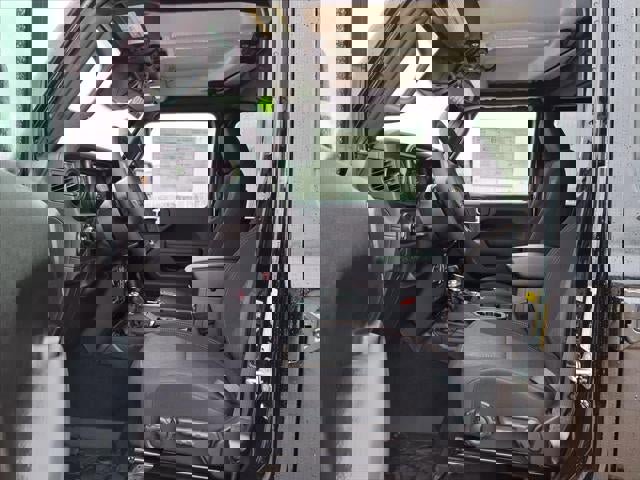 New 2026 Jeep Gladiator Mojave w/ Steel Bumper Group image 49