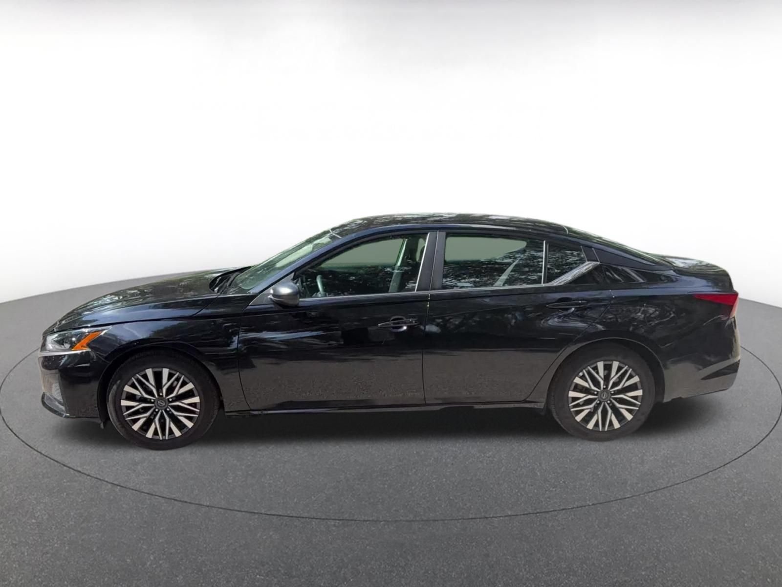 Used 2026 Nissan Altima 2.5 SV FWD image 8