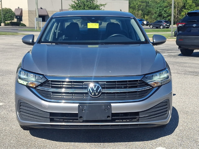Used 2024 Volkswagen Jetta SE FWD image 10