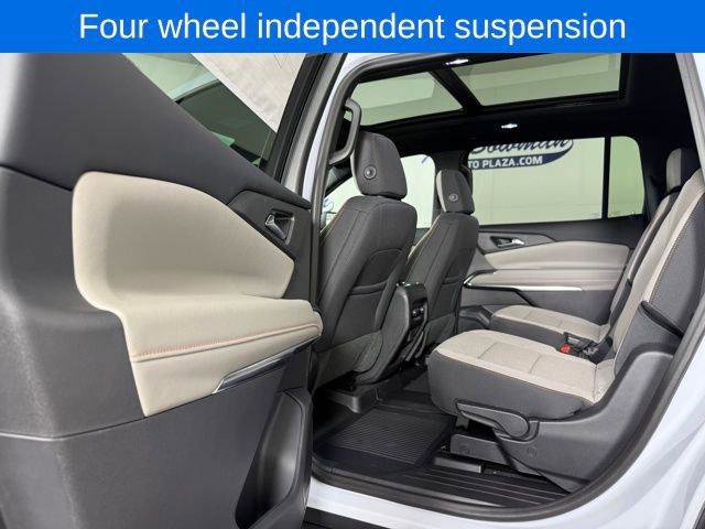 New 2026 Chevrolet Traverse LT w/ Sun and Wheel Package image 13