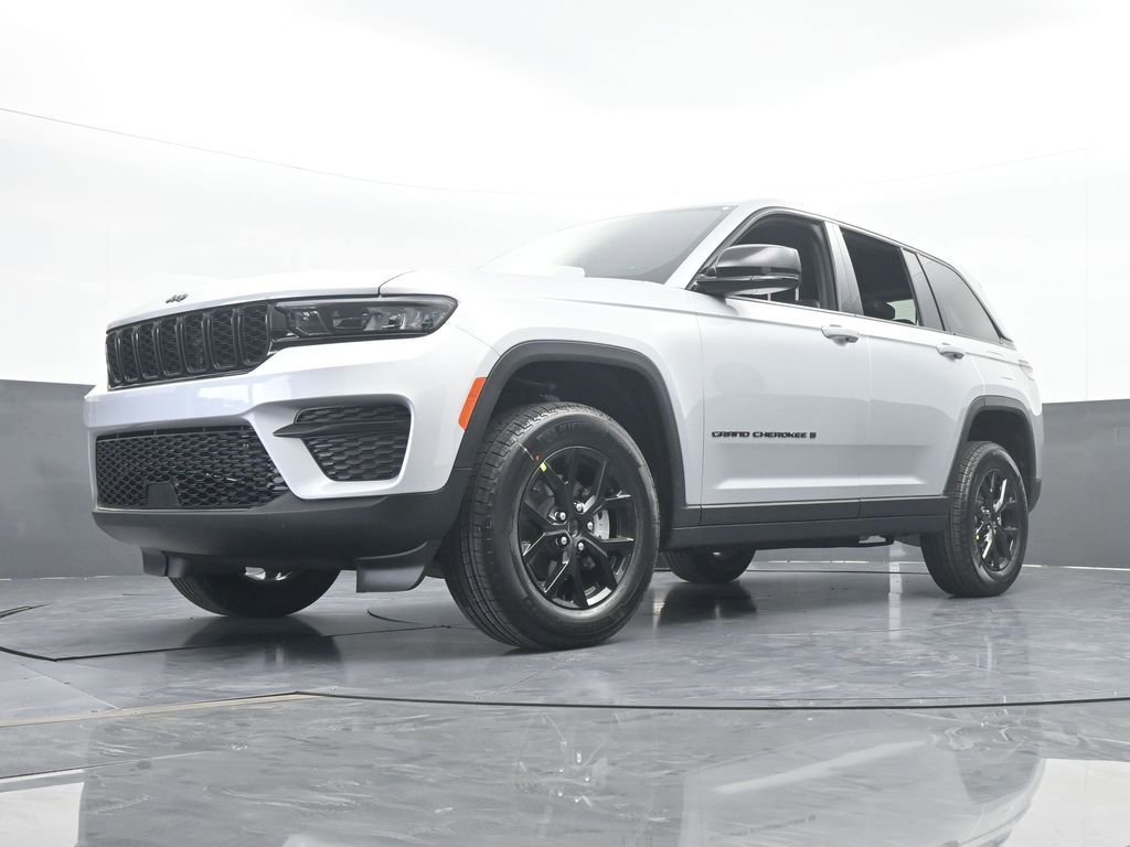 New 2025 Jeep Grand Cherokee Altitude image 49