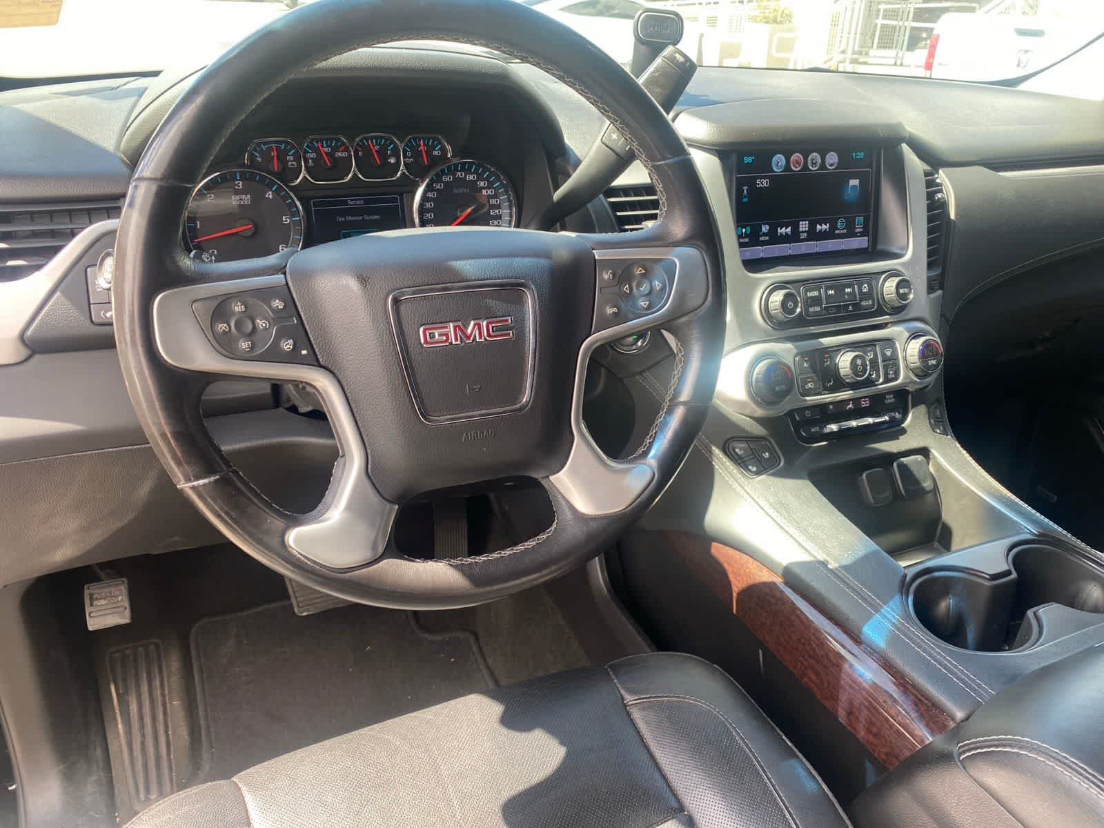 Used 2018 GMC Yukon XL SLT RWD image 10