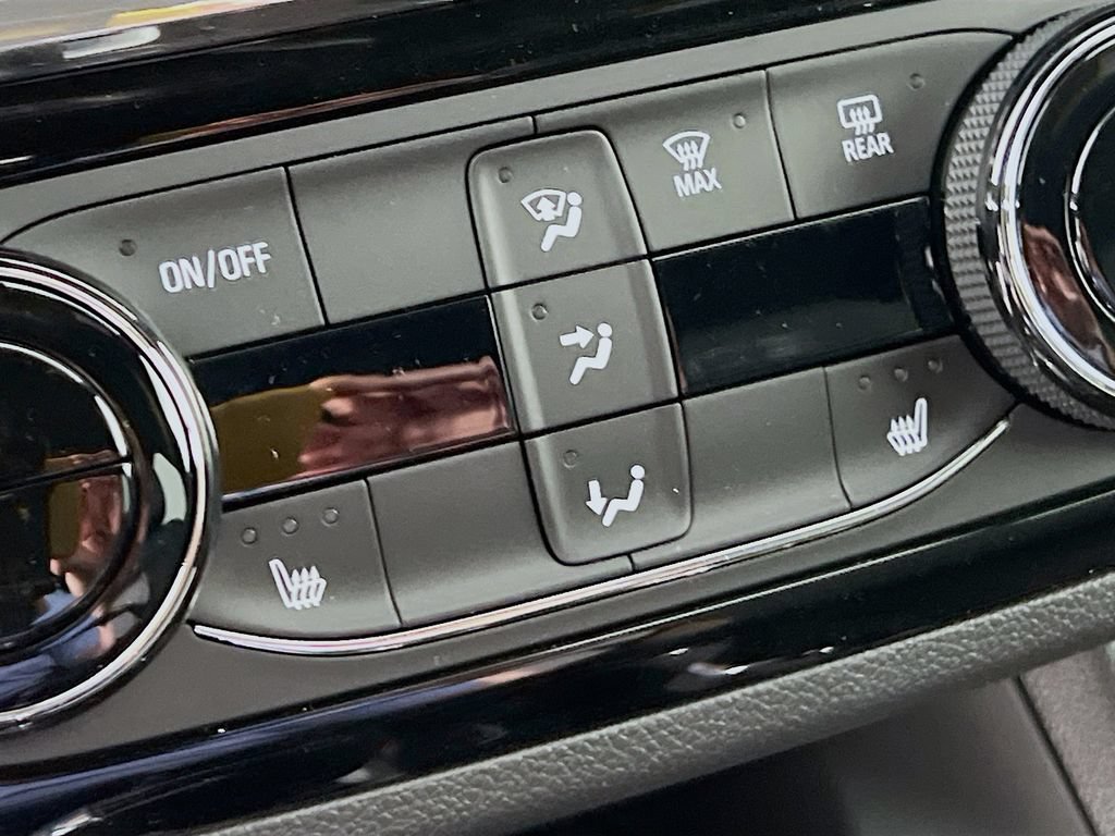 New 2026 Buick Envista Sport Touring w/ Convenience I Package FWD image 17
