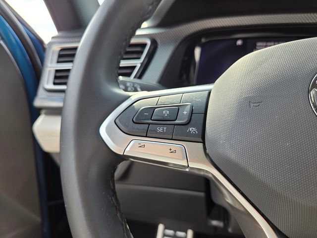 Used 2025 Volkswagen Atlas Cross Sport SEL Premium R-Line AWD/4WD image 22
