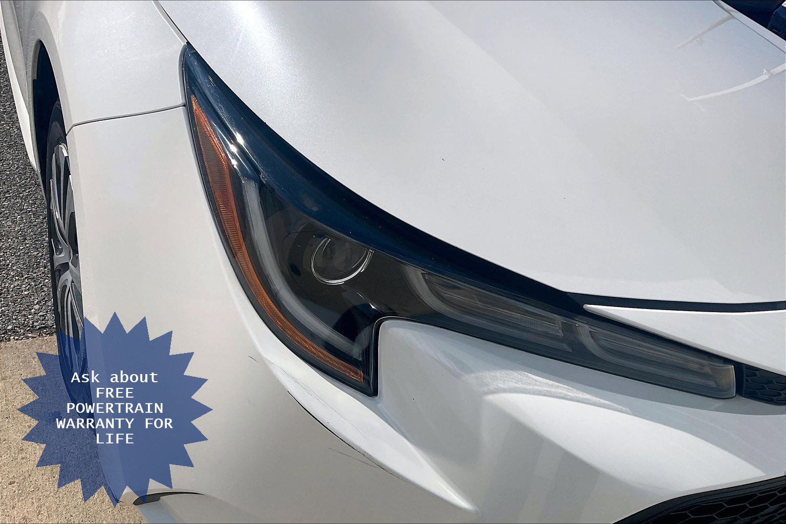Used 2020 Toyota Corolla LE w/ Carpet Mat Package (TMS) FWD image 32