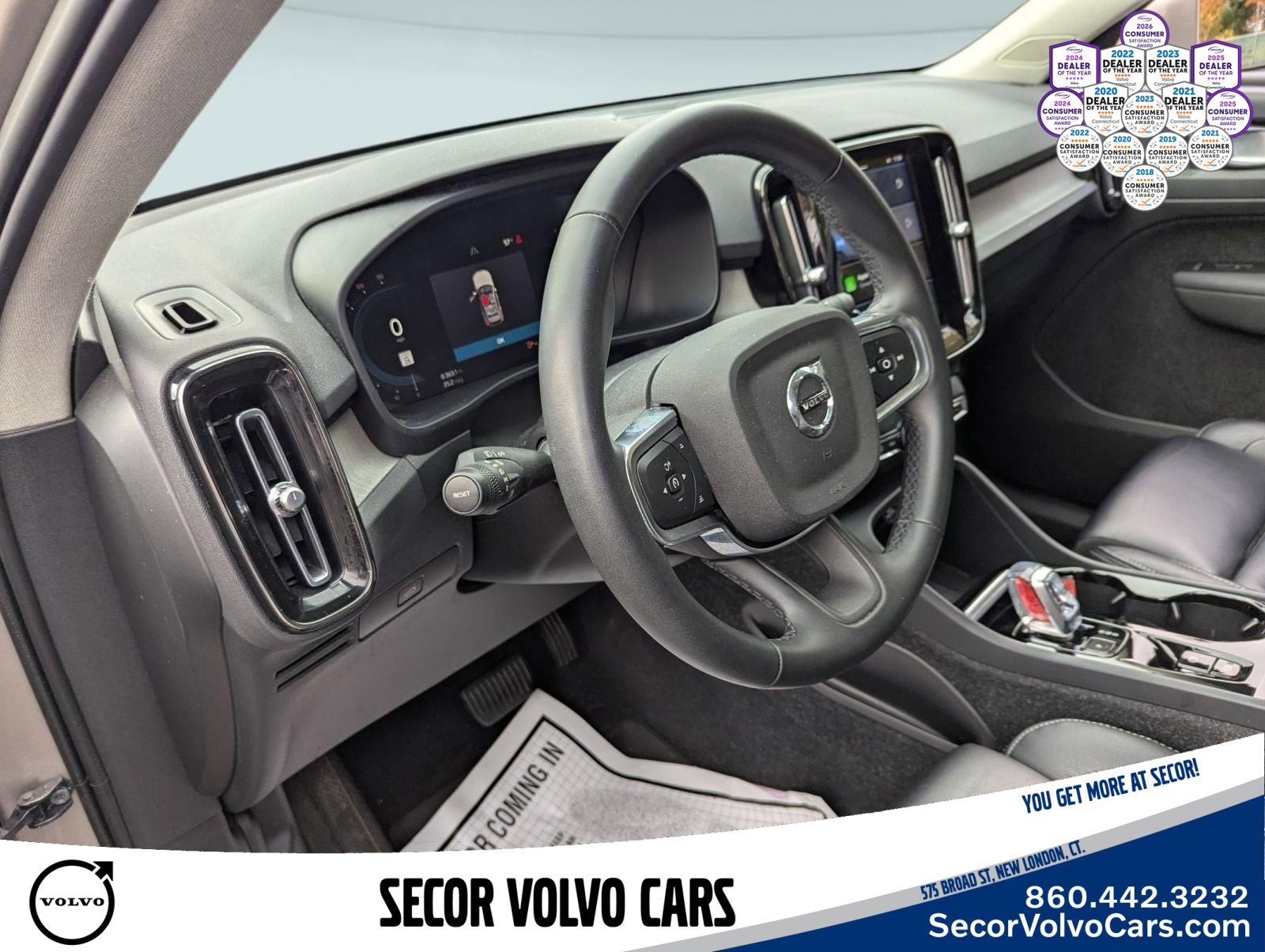 Certified 2023 Volvo XC40 B5 Plus image 10