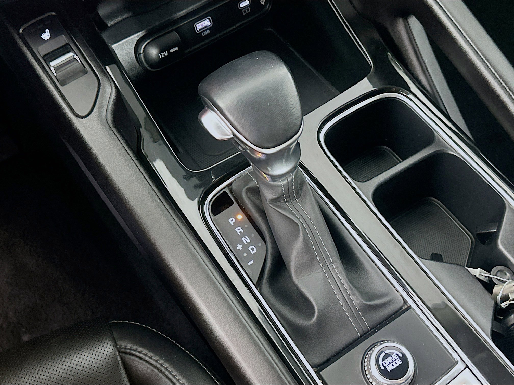 Used 2025 Kia Telluride S FWD image 25