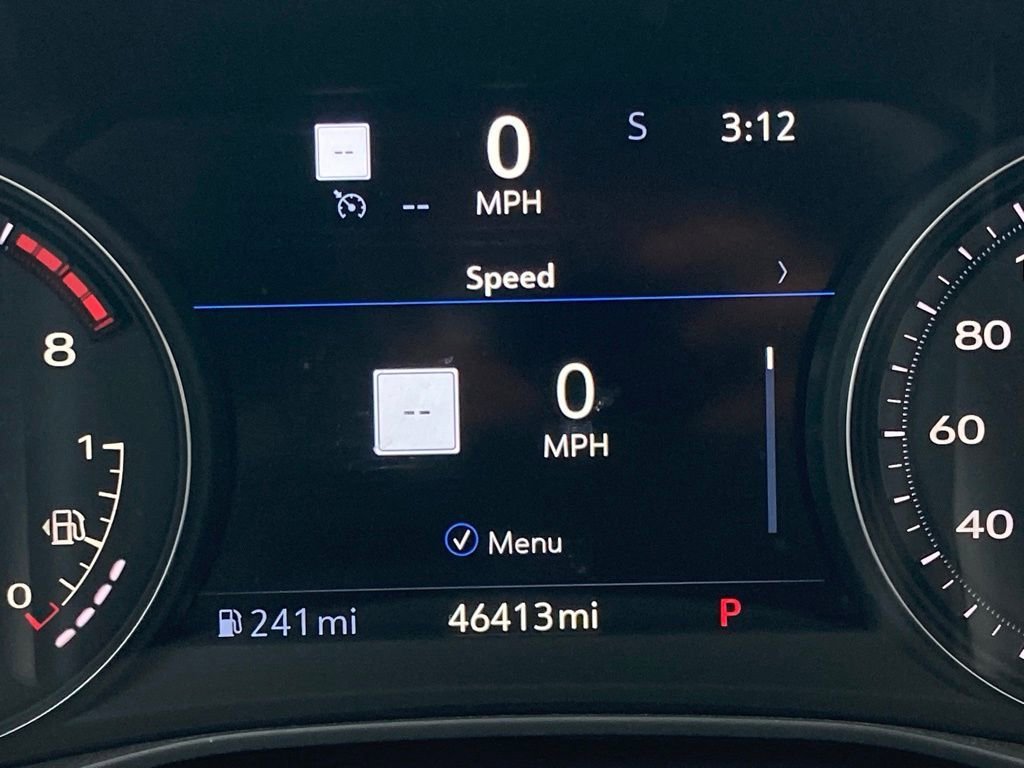 Used 2023 Cadillac XT5 Premium Luxury w/ Technology Package FWD image 18