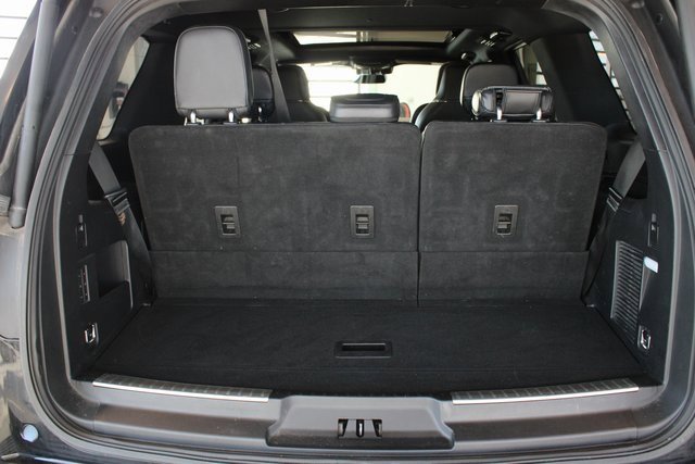 Used 2019 Lincoln Navigator Select image 21