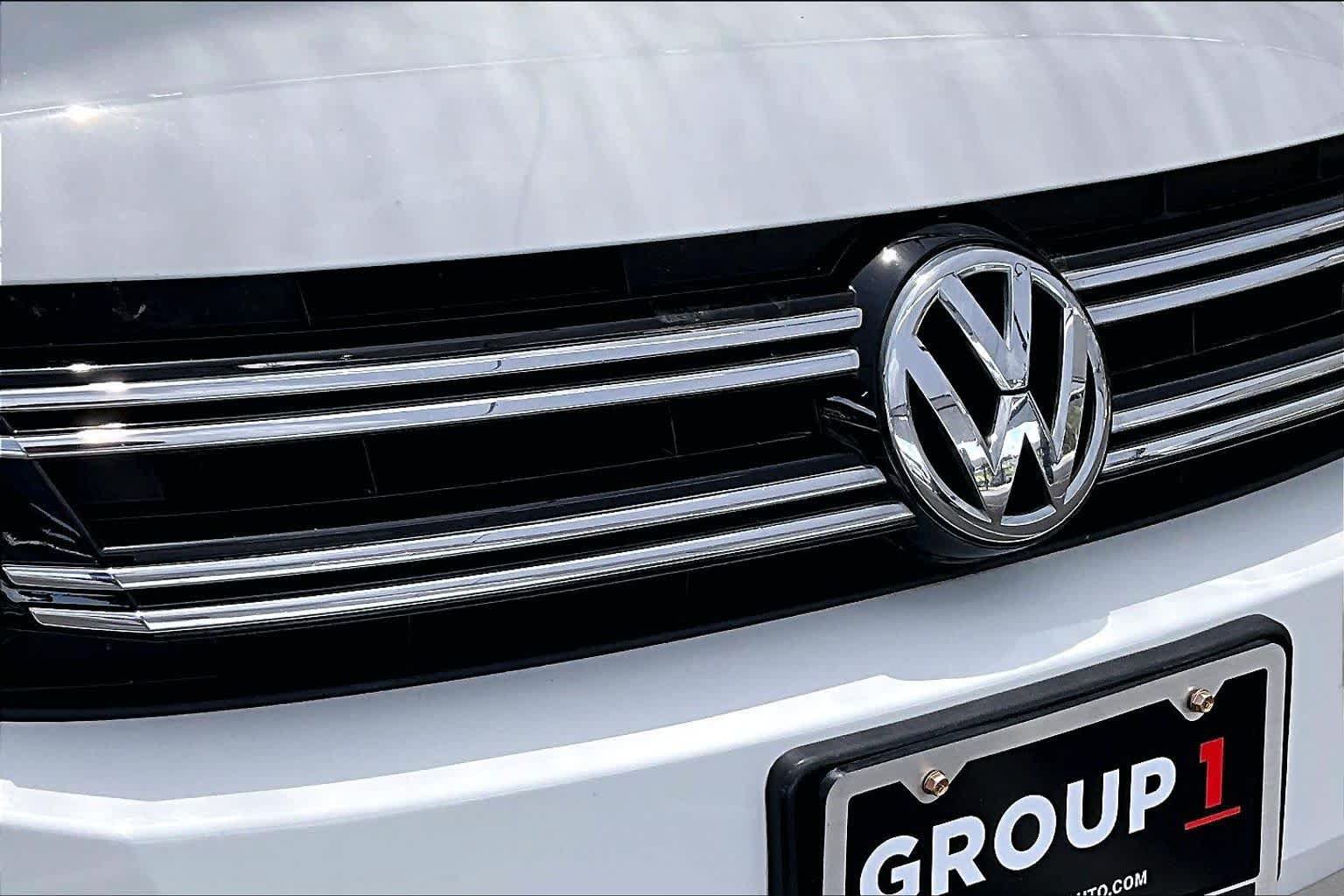 Used 2017 Volkswagen Tiguan S AWD/4WD image 30
