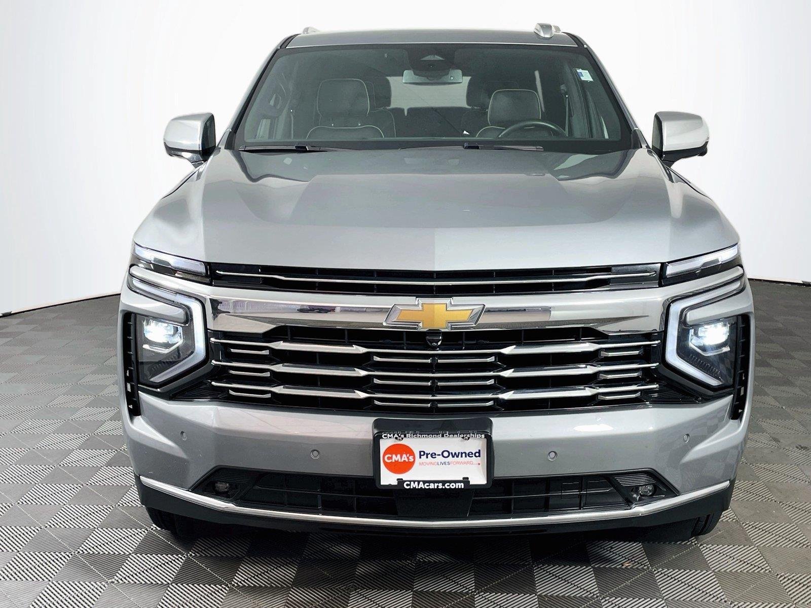 Used 2025 Chevrolet Tahoe Premier AWD/4WD image 2