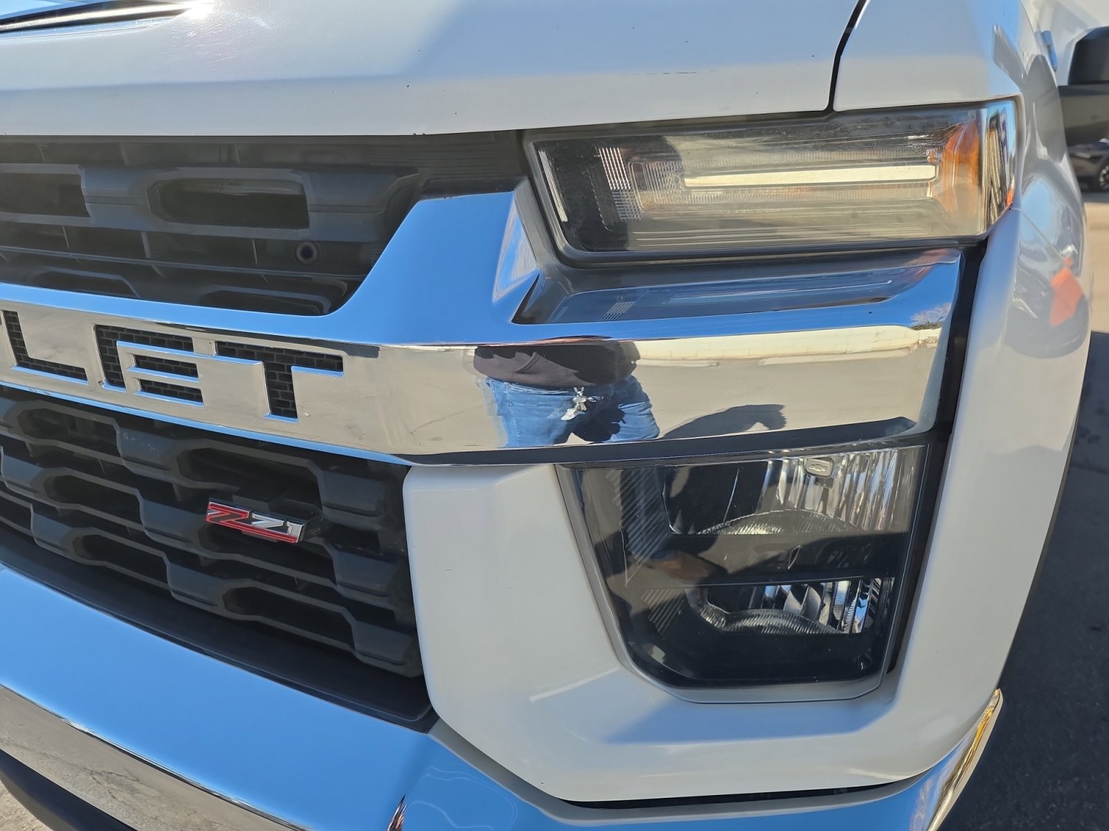 Used 2022 Chevrolet Silverado 2500 LT w/ Convenience Package image 9