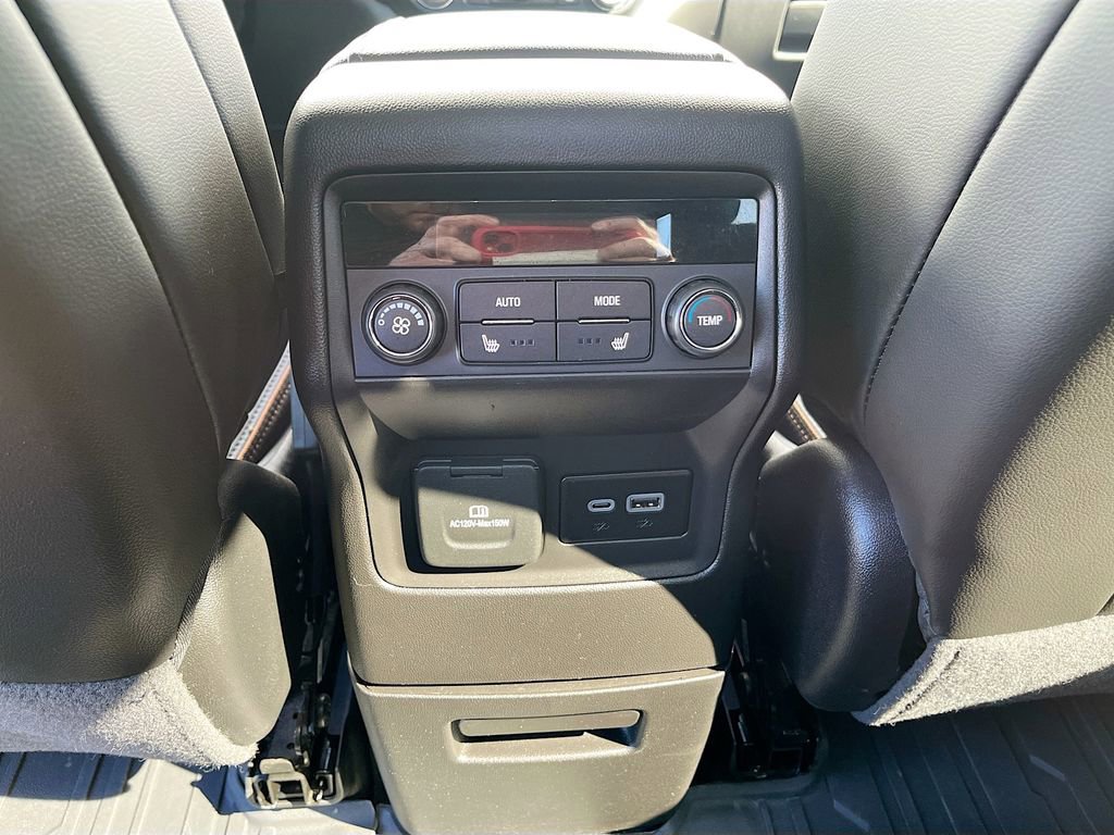Used 2023 GMC Acadia AT4 w/ Technology Package image 28