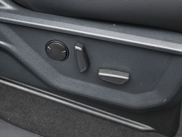 New 2026 Ford F350 Lariat image 16