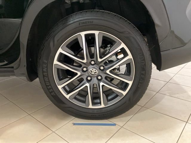 Used 2026 Toyota Corolla Cross XLE w/ Convenience Package AWD/4WD image 27