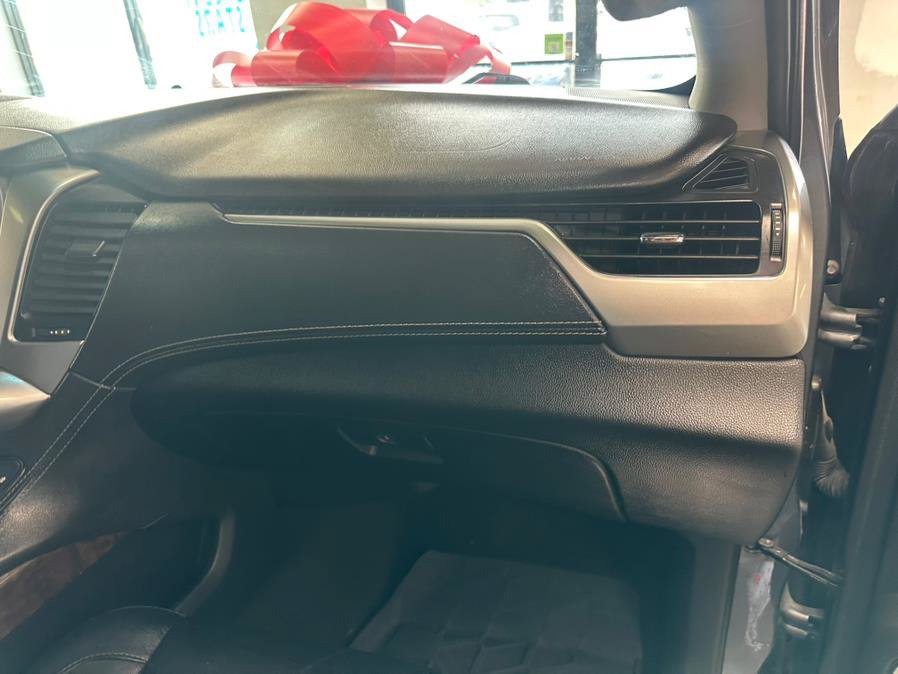 Used 2018 Chevrolet Tahoe LT AWD/4WD image 35