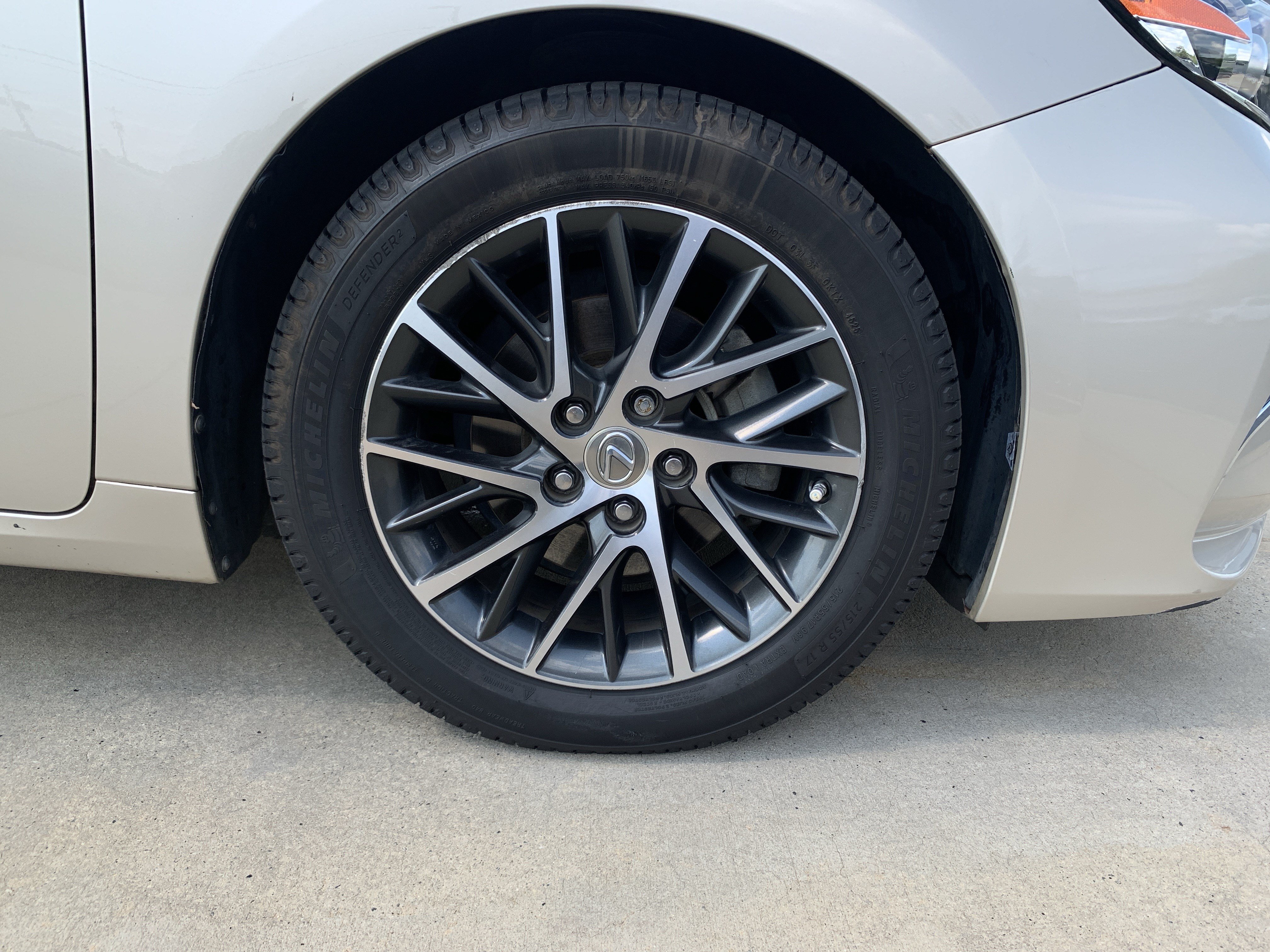 Used 2016 Lexus ES 350 w/ Luxury Package w/Wood Trim FWD image 13